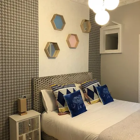 Rua 11 Apartamento Leão